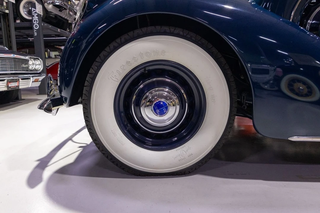 1939 Lincoln Zephyr - Image 24 of 31
