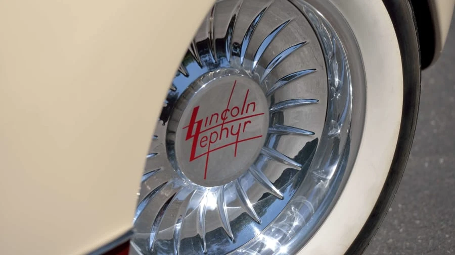 1939 Lincoln Zephyr - Image 15 of 20