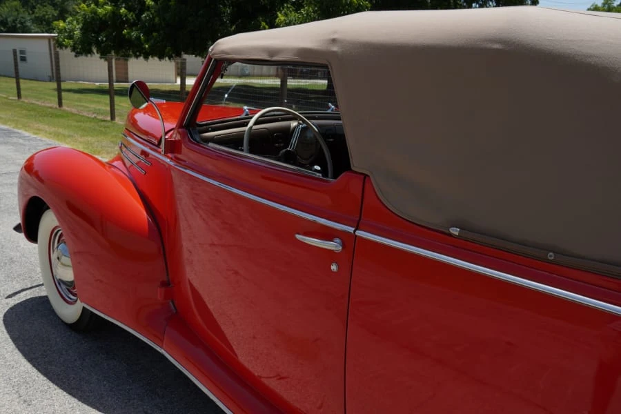 1939 Lincoln Zephyr - Image 25 of 31