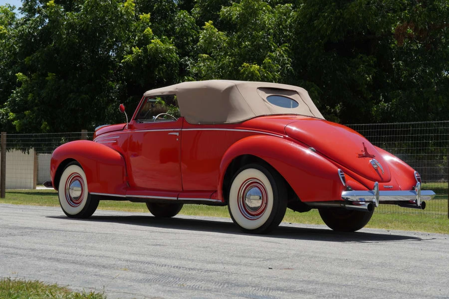 1939 Lincoln Zephyr - Image 11 of 31