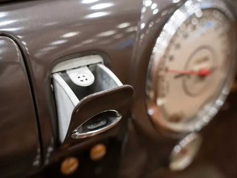 1939 Lincoln Zephyr - Image 31 of 31