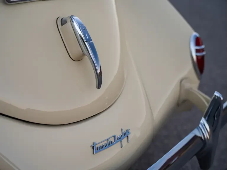 1939 Lincoln Zephyr - Image 17 of 31