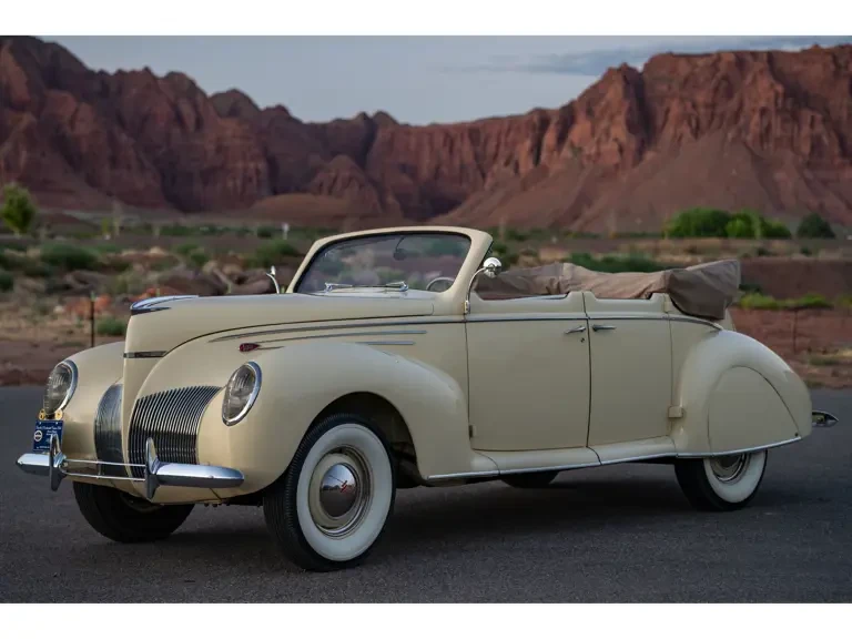 1939 Lincoln Zephyr - Image 23 of 31