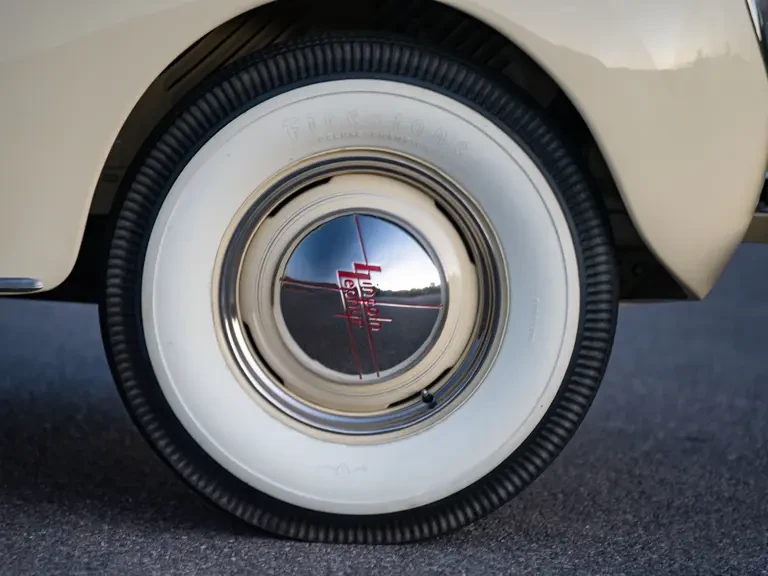 1939 Lincoln Zephyr - Image 22 of 31