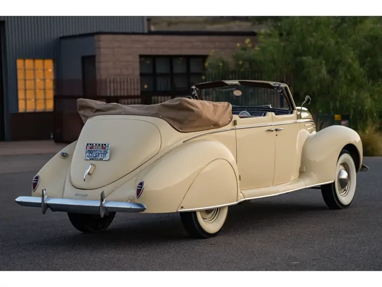 1939 Lincoln Zephyr - Image 3 of 31