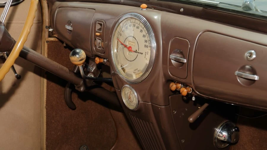 1939 Lincoln Zephyr - Image 18 of 19