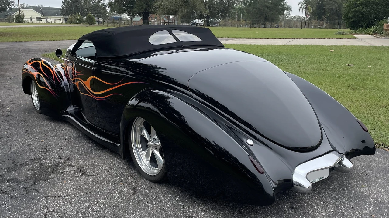 1939 Lincoln Zephyr - Image 16 of 20