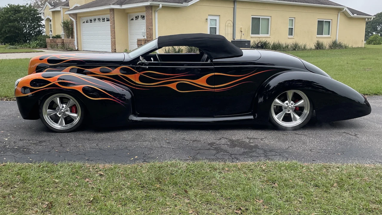 1939 Lincoln Zephyr - Image 17 of 20