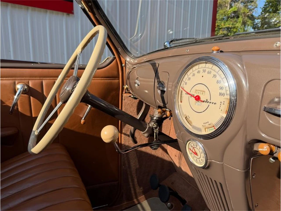 1939 Lincoln Zephyr - Image 11 of 31