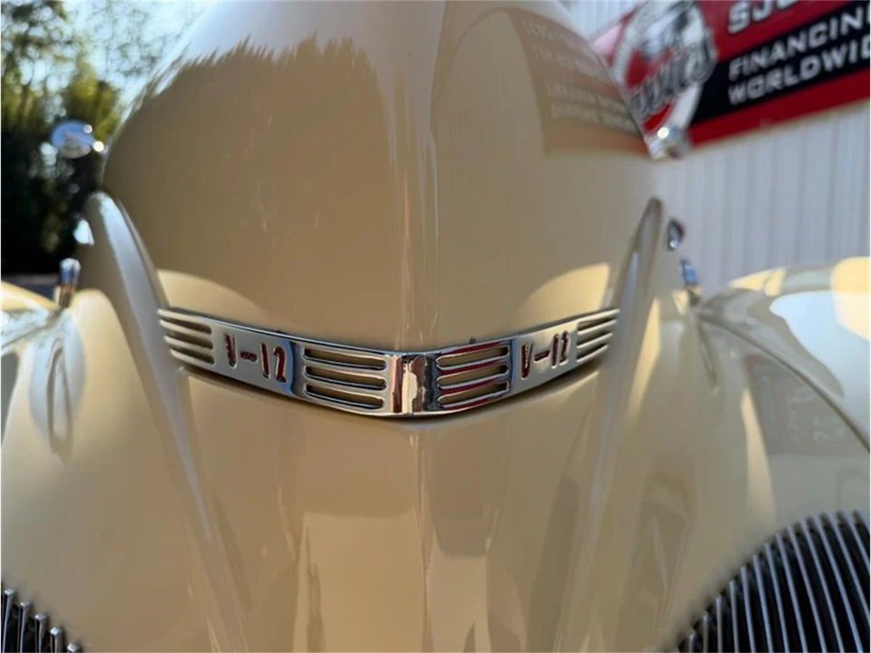 1939 Lincoln Zephyr - Image 21 of 31