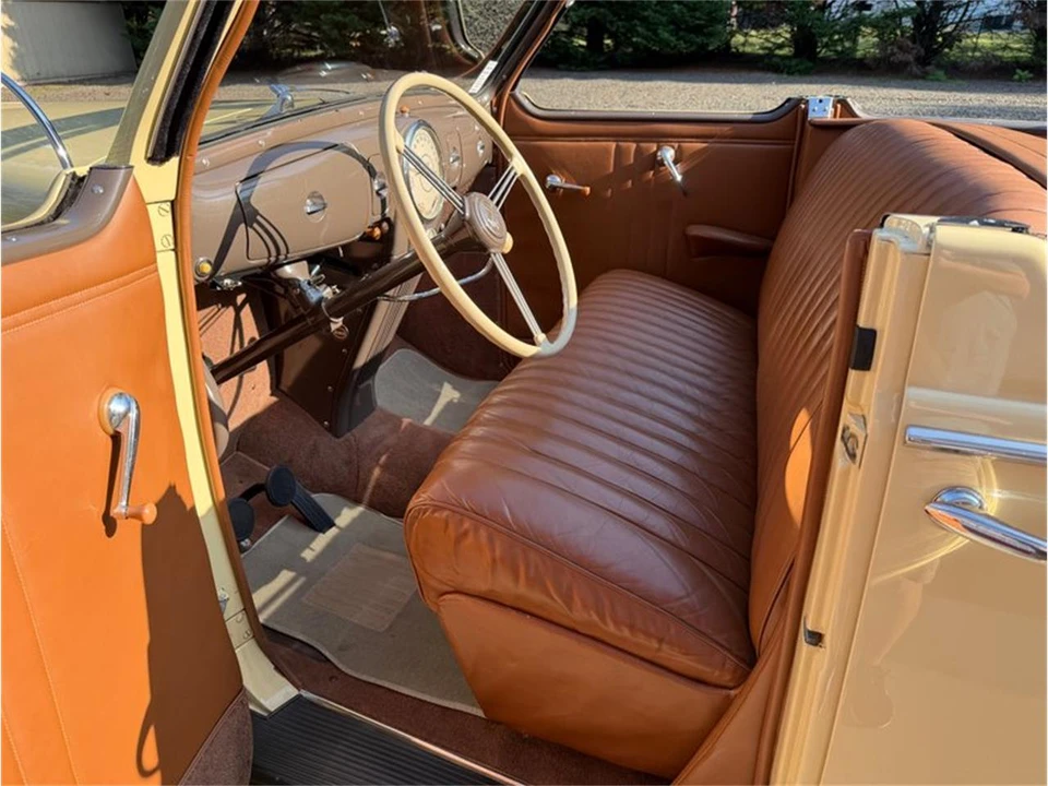 1939 Lincoln Zephyr - Image 12 of 31