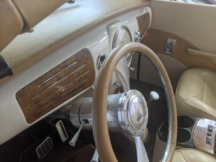 1939 Lincoln Zephyr - Image 10 of 19