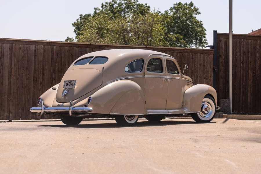 1939 Lincoln Zephyr - Image 3 of 31