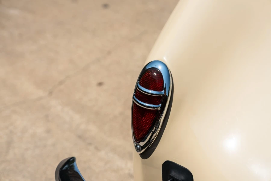 1939 Lincoln Zephyr - Image 12 of 31