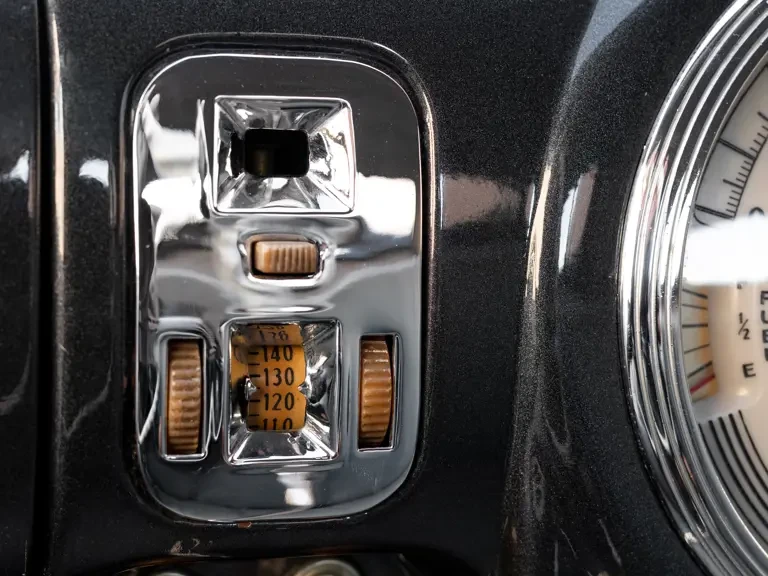 1939 Lincoln Zephyr - Image 17 of 31