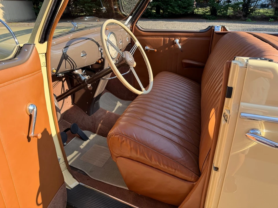 1939 Lincoln Zephyr - Image 12 of 21