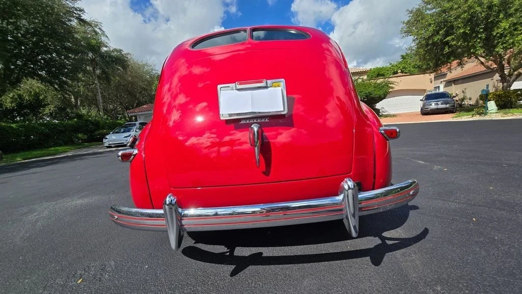 1939 Mercury Eight - Image 7 of 12