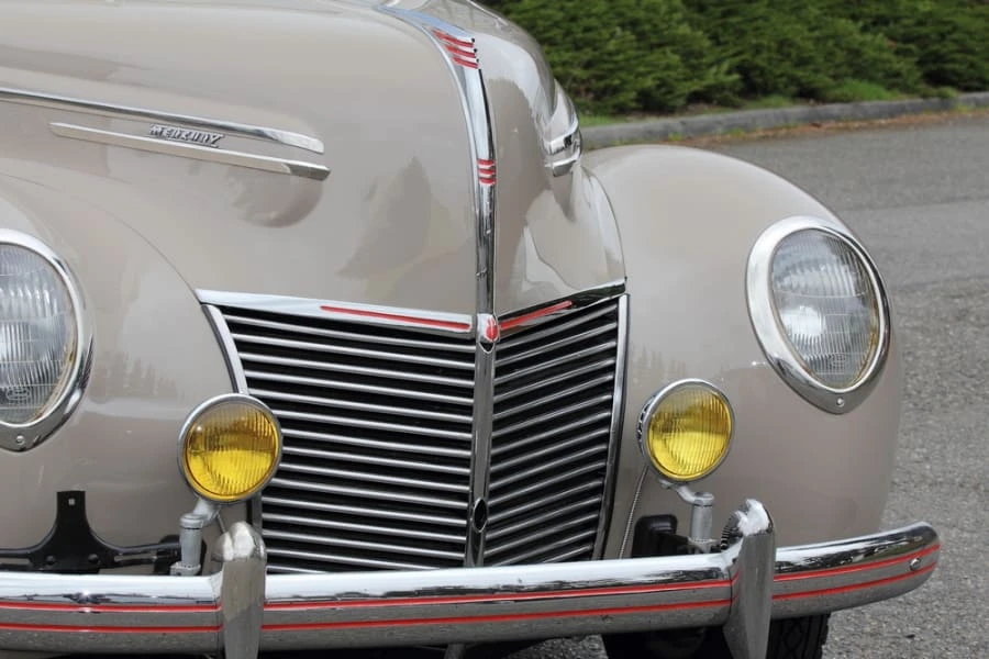 1939 Mercury Eight - Image 9 of 11
