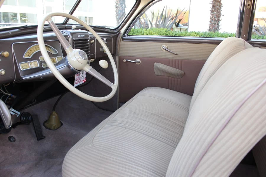 1939 Mercury Eight - Image 4 of 12