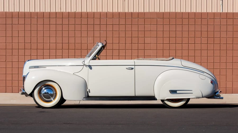 1939 Mercury Eight - Image 2 of 31