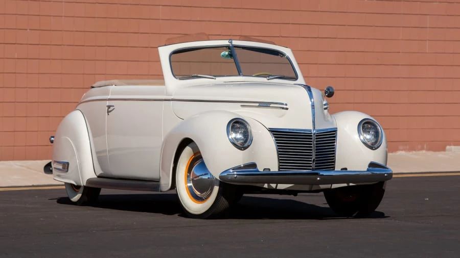 1939 Mercury Eight - Image 10 of 31