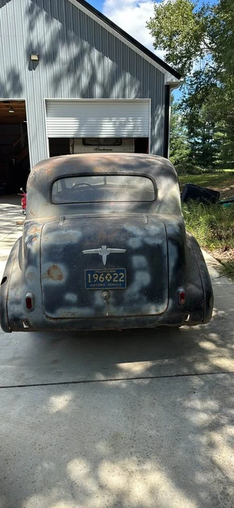 1939 Oldsmobile 88 - Image 4 of 5