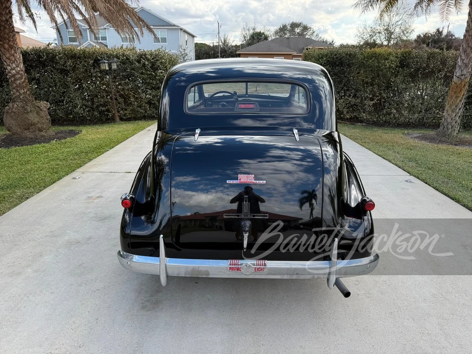 1939 Pontiac - Image 10 of 10