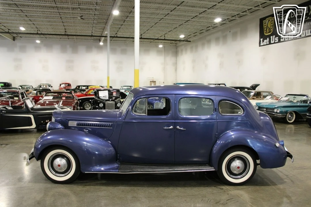 1939 Packard Twelve - Image 3 of 12