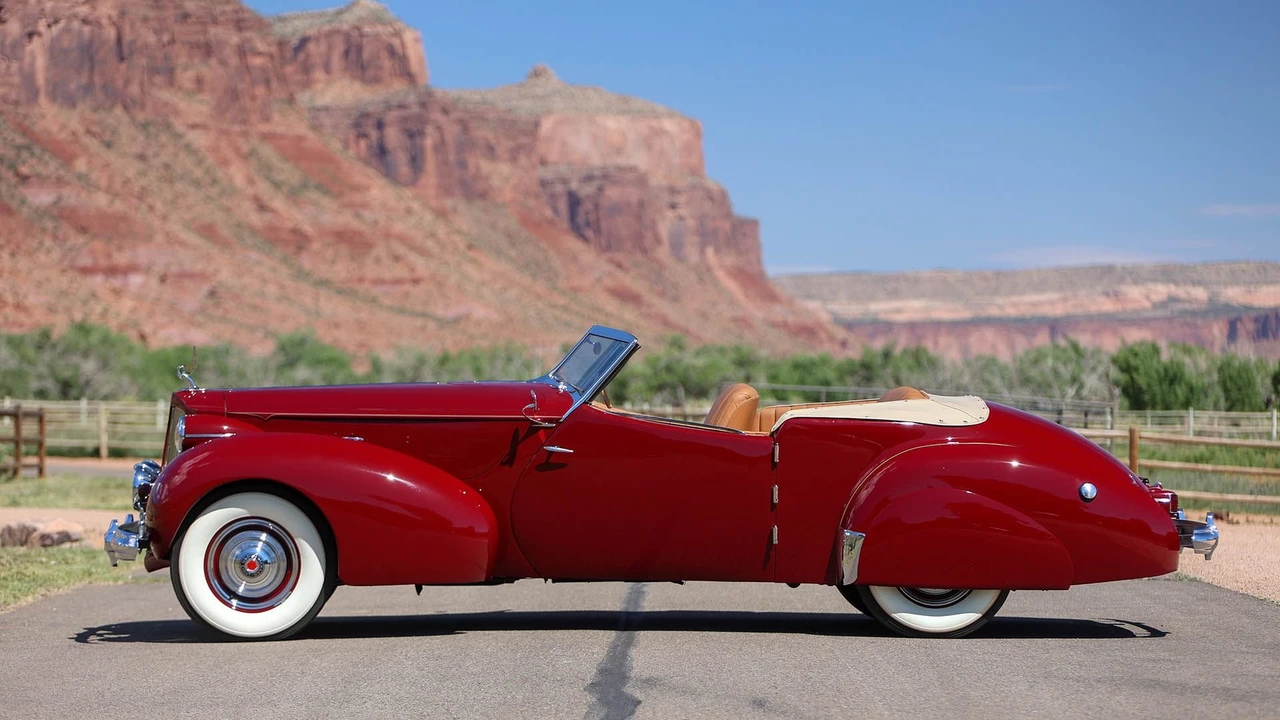 1939 Packard - Image 28 of 31
