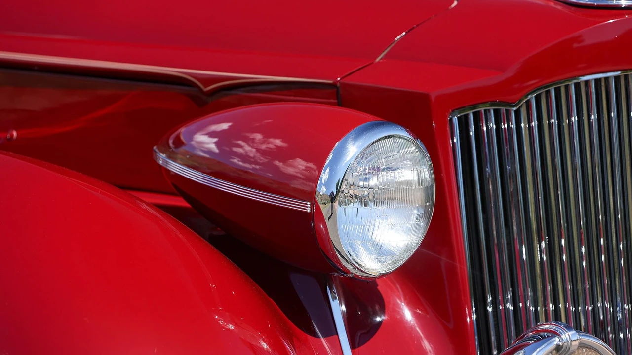 1939 Packard - Image 8 of 31