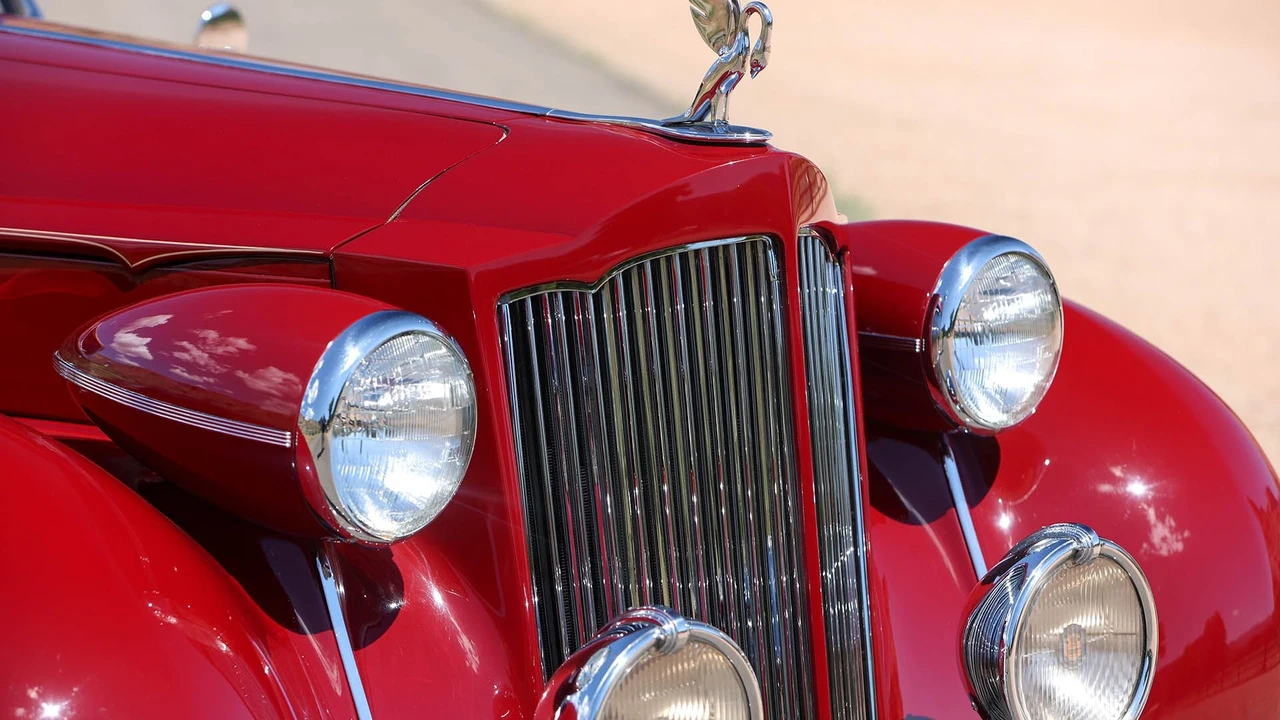 1939 Packard - Image 12 of 31