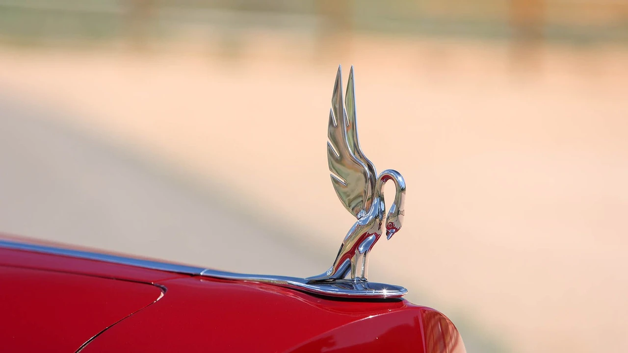 1939 Packard - Image 7 of 31