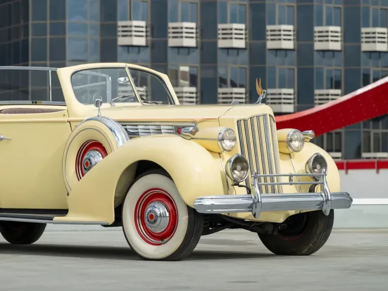 1939 Packard Eight - Image 11 of 31