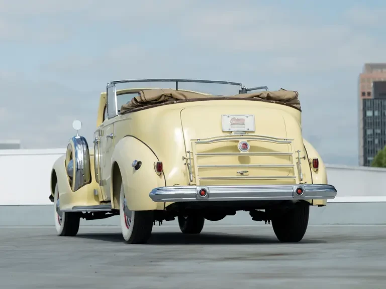 1939 Packard Eight - Image 10 of 31