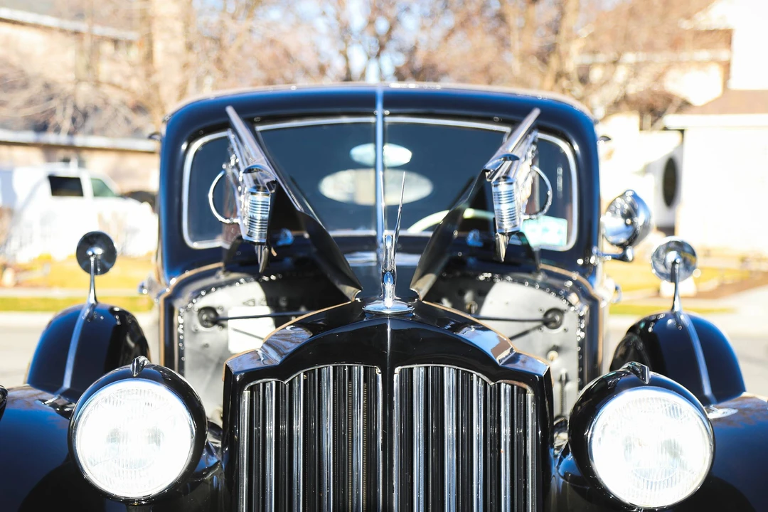 1939 Packard Twelve - Image 5 of 31