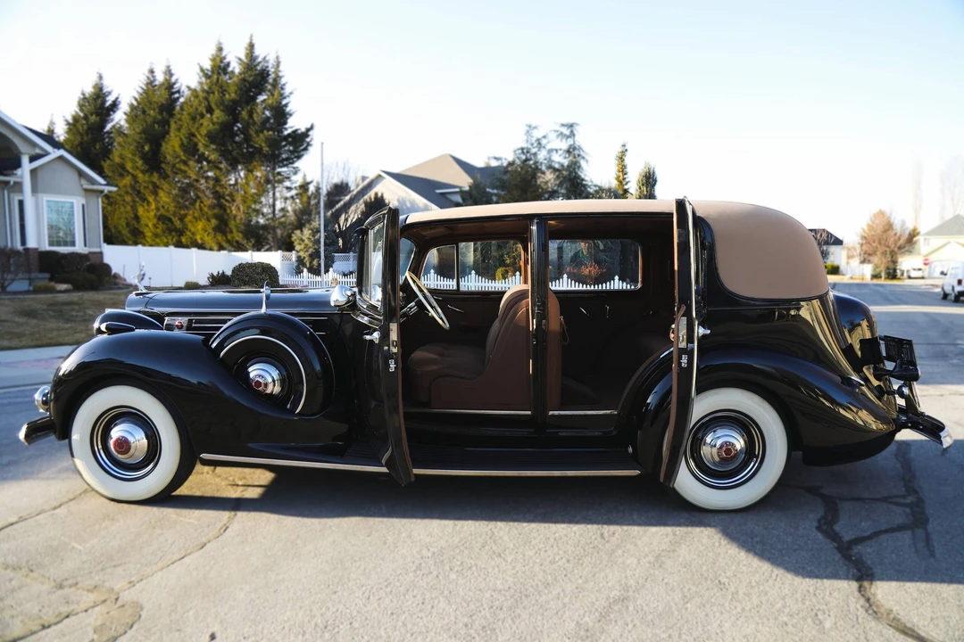 1939 Packard Twelve - Image 20 of 31