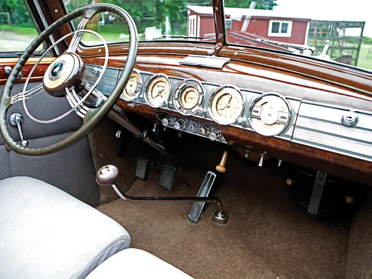 1939 Packard Twelve - Image 11 of 21