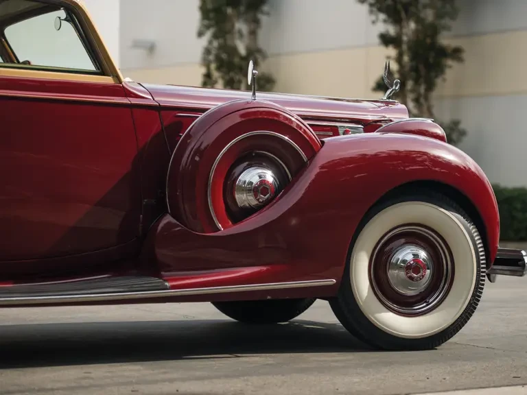 1939 Packard Twelve - Image 9 of 31