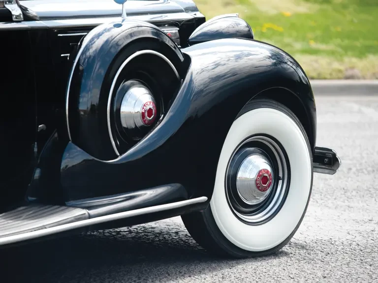 1939 Packard Twelve - Image 9 of 17