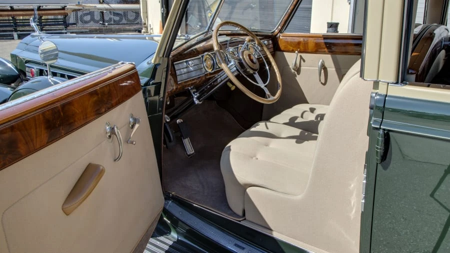 1939 Packard Twelve - Image 9 of 21
