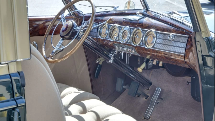 1939 Packard Twelve - Image 10 of 21