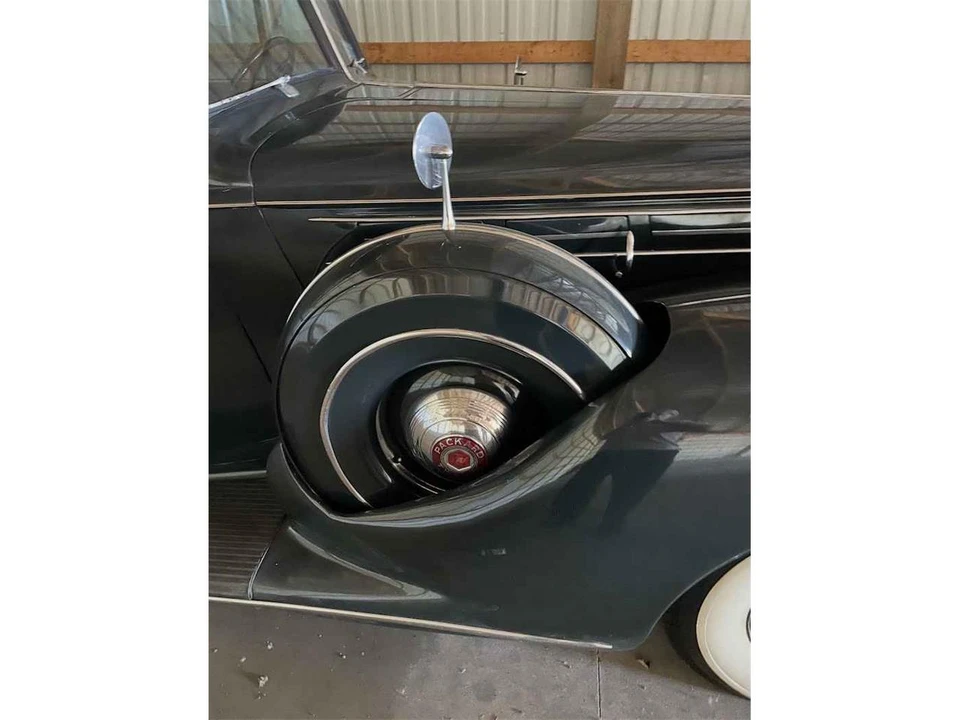 1939 Packard Twelve - Image 6 of 27