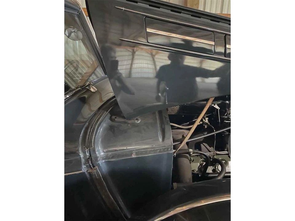 1939 Packard Twelve - Image 9 of 27