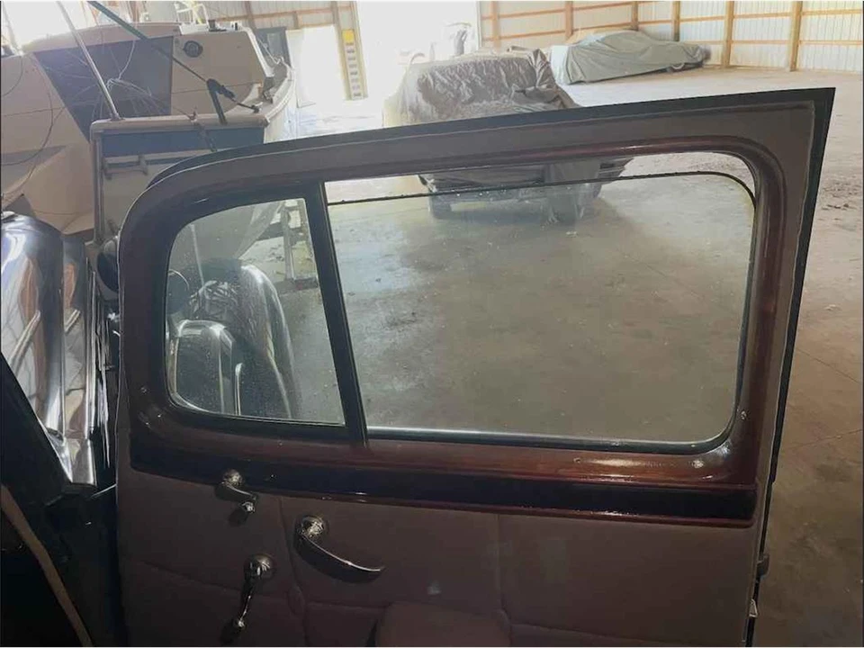 1939 Packard Twelve - Image 17 of 27