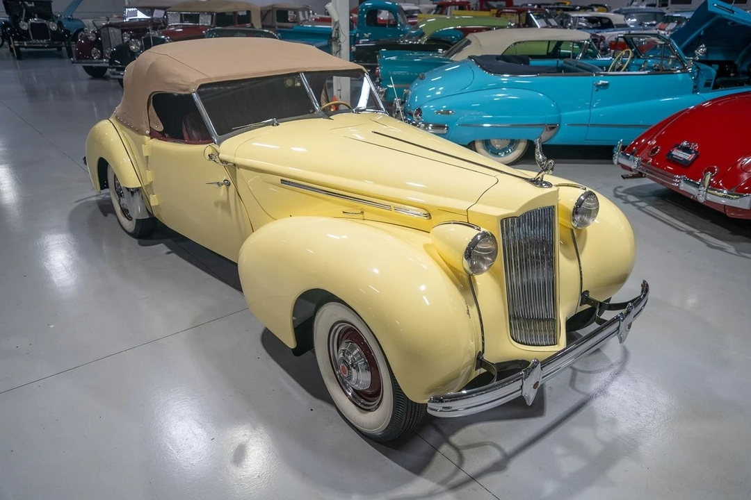 1939 Packard Twelve - Image 15 of 31