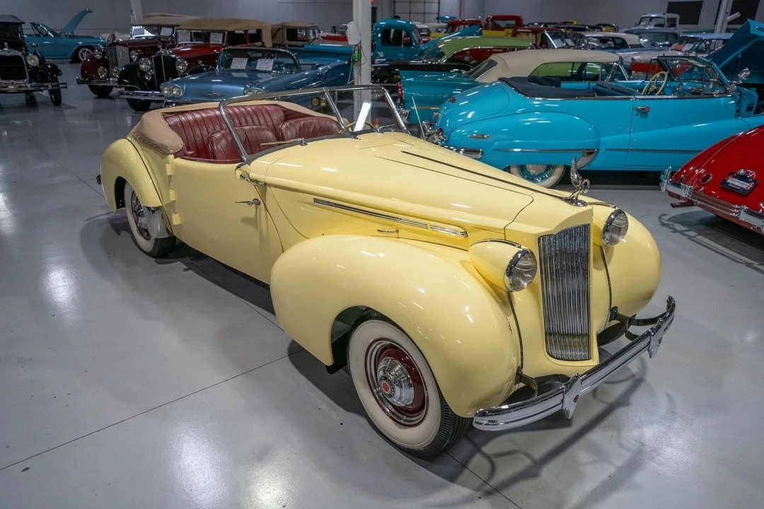 1939 Packard Twelve - Image 7 of 12