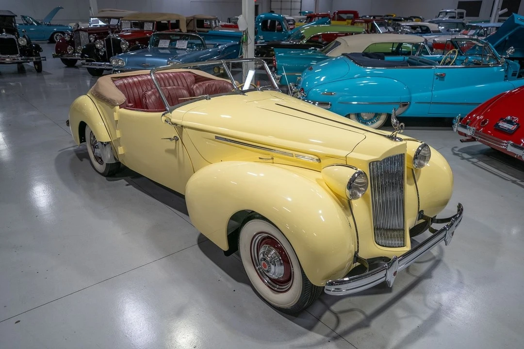 1939 Packard Twelve - Image 7 of 12