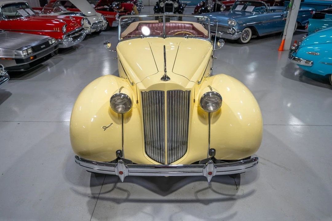 1939 Packard Twelve - Image 6 of 12