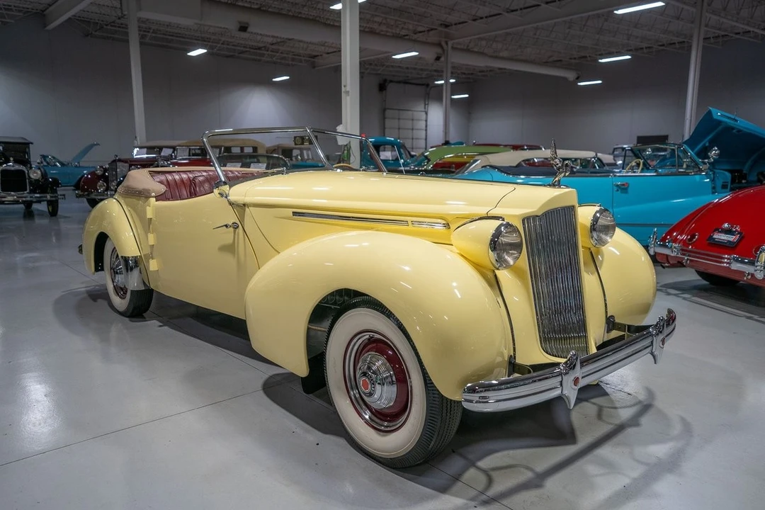 1939 Packard Twelve - Image 23 of 31
