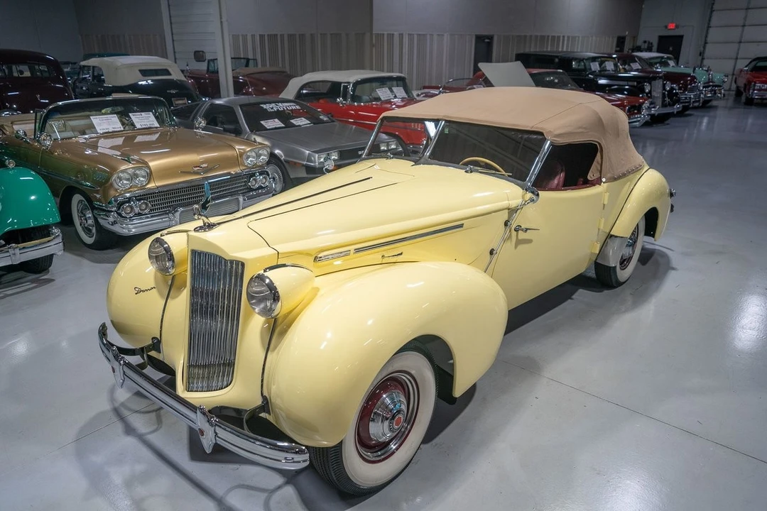 1939 Packard Twelve - Image 13 of 31